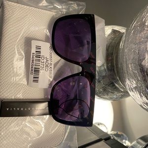 Brand New Quay Jades Sunglasses